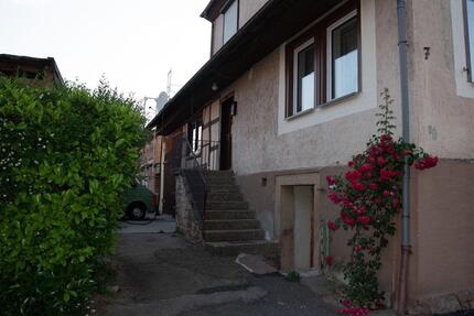 Freistehendes Einfamilienhaus - 245.000,00&nbsp;EUR Kaufpreis, ca.&nbsp; 134,00&nbsp;m&sup2; in Straubenhardt (PLZ: 75334)