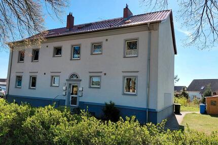 Mehrfamilienhaus in Beetzsee - 350.000,00&nbsp;EUR Kaufpreis, ca.&nbsp; 242,00&nbsp;m&sup2; in Beetzsee (PLZ: 14778)