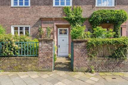 Haus zum Kaufen in Düsseldorf - Oberkassel 2.950.000,00 € 312 m²
