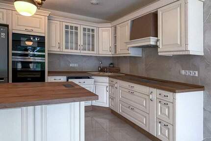 Familienfreundliche 5-Zimmerwohnung mit 2 Balkone, Garage und großen Garten - Berlin Lichterfelde