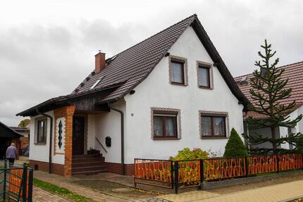 Freistehendes Einfamilienhaus - 270.000,00&nbsp;EUR Kaufpreis, ca.&nbsp; 238,70&nbsp;m&sup2; in Dargun (PLZ: 17159)