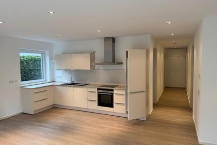 Moderne, helle 2-Zimmer EG Wohnung mit Terrasse in Nauort