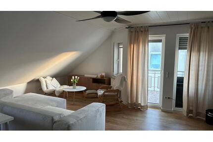 Dachgeschosswohnung 3ZKB, Stellplatz, Balkon, Klimaanlage Lebach