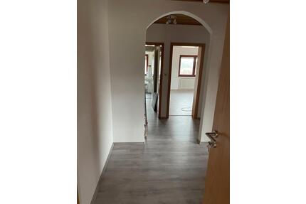 Wohnung zu vermieten, 4ZKB - 850,00&nbsp;EUR Kaltmiete, ca.&nbsp; 92,00&nbsp;m&sup2; in Haina (Kloster) (PLZ: 35114)