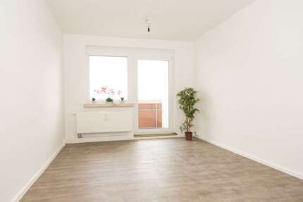 Wohnung zum Mieten in Hartha 413,27 € 75.14 m²