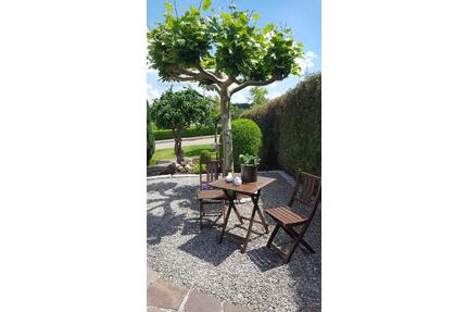 Einfamilienhaus mit Einliegerwohnung, Garten & Doppelgarage - Rosenberg