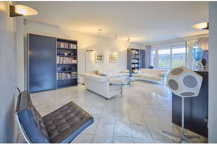 Haus zum Kaufen in Stuttgart 1.750.000,00 € 517 m²