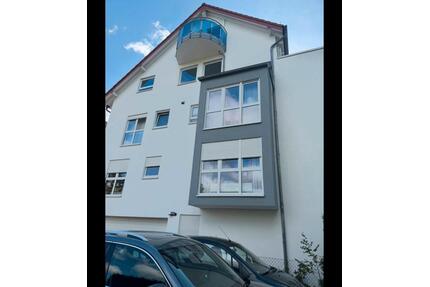 Gepflegte 2-Zimmer-Wohnung mit Südbalkon & Stellplatz - Taunusstein