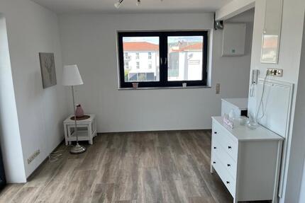 Möblierte Neubauwohnung an Berufspendler (1Person) zu vermieten - Schmelz