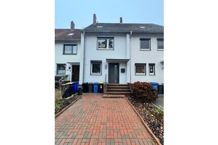 Attraktives 5-Zimmer-Reihenmittelhaus in begehrter Toplage - Delmenhorst Deichhorst