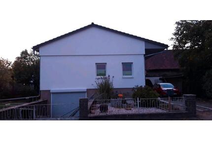 Haus zur Miete in Börln - 1.100,00&nbsp;EUR Kaltmiete, ca.&nbsp; 92,00&nbsp;m&sup2; in Dahlen (PLZ: 04774)