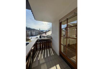 3-Zimmer Wohnung - 1.070,00&nbsp;EUR Kaltmiete, ca.&nbsp; 86,00&nbsp;m&sup2; in Oberstaufen (PLZ: 87534)