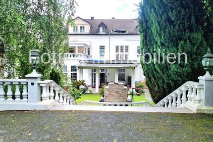 Haus zum Kaufen in Mönchengladbach 1.350.000,00 € 700 m²
