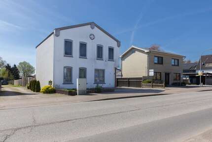 Haus zum Kaufen in Süderbrarup 229.000,00 € 192.66 m²