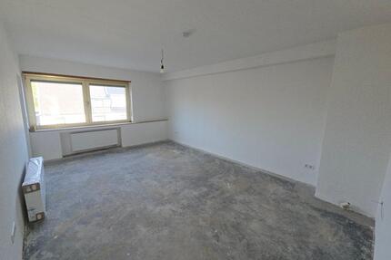 Moderne 2-Zimmer-Wohnung mit Balkon -Erstbezug nach Sanierung - Grevenbroich