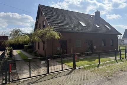 Haus zum Kaufen in Ganderkesee 298.000,00 € 186 m²
