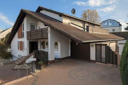 Haus zum Kaufen in Eschborn 995.000,00 € 287.69 m²