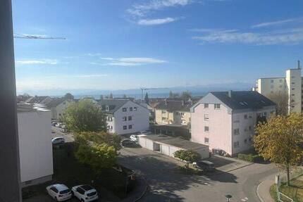 Gut geschnittene 3-Zimmer Wohnung mit Fernsicht Richtung See und Garage - Immenstaad am Bodensee