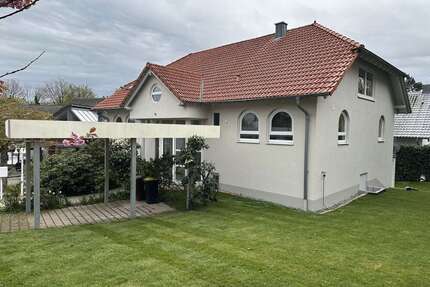 Haus zum Kaufen in Baden-Baden Ebersteinburg 995.000,00 € 217 m² - Baden-Baden / Ebersteinburg