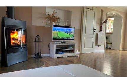 Möbliertes Wohnen auf Zeit Schwerin Kurzzeitmiete Zimmer See - Leezen