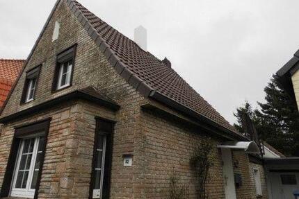 Einfamilienhaus mit großem Garten in zentraler Lage - Achim