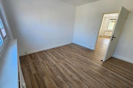 Erstbezug nach Renovierung. 3-Zimmer-Wohnung inkl. EBK und Balkon - Greifswald Groß Schönwalde