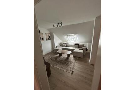 Schöne 3-Zimmer-Dachgeschosswohnung - Arnsberg Obereimer