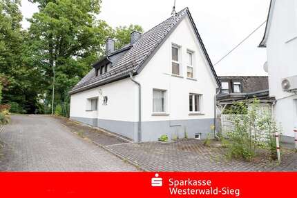 Haus zum Kaufen in Höhr-Grenzhausen 185.000,00 € 105 m²