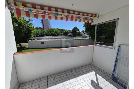 SONNIGE WOHNUNG MIT 2 BALKONEN UND TOP ANBINDUNG - Böblingen