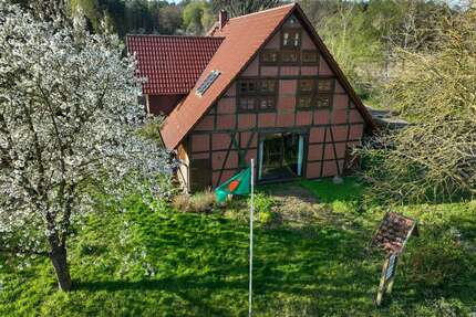 Haus zum Kaufen in Zernien 650.000,00 € 450 m²