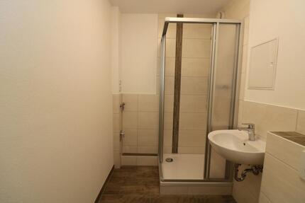 Jackpot!!! Neu sanierte 3-Raum-Wohnung mit Dusche & Balkon!!! - Freiberg