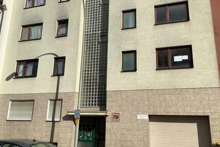 Sanierte 1 Zimmerwohnung mit Balkon - Frankfurt am Main Ost