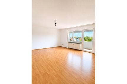 Helle 3-Zimmer-Wohnung mit 2 Balkonen in Schweinfurt-Oberndorf