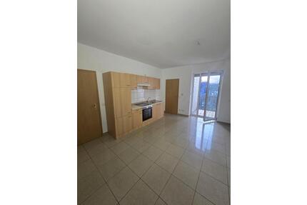 Renovierte 2-Zimmer-Wohnung mit Balkon - Remscheid Remscheid-Süd