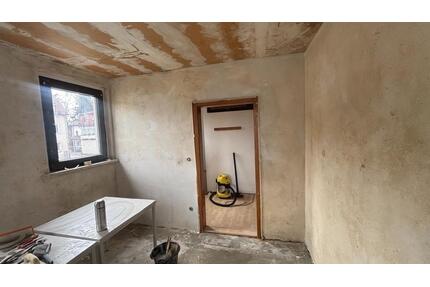 Mehrfamilienhaus mit ca 300m2 Wohnfläche, Innenstadt, Freistehend - Neustadt bei Coburg