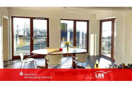 Wohnung zum Kaufen in Schwerin 645.000,00 € 109.98 m²