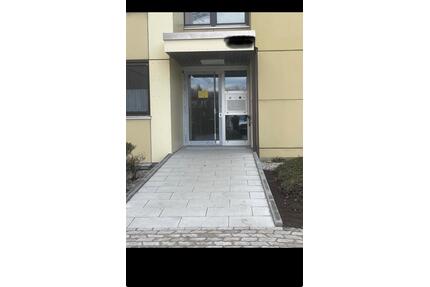 Unterhaching | PRIVAT |3-Zi.-Wohnung |Balkon |Aufzug |Stellplatz