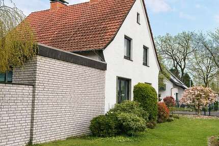 Haus zum Kaufen in Schloß Holte-Stukenbrock 359.000,00 € 165.65 m²