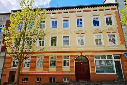Haus zum Kaufen in Eberswalde 949.000,00 € 441.7 m²