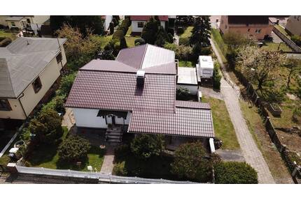 Einfamilienhaus mit 2 Garagen - 340.000,00&nbsp;EUR Kaufpreis, ca.&nbsp; 193,00&nbsp;m&sup2;&nbsp;Wohnfl&auml;che in Wolgast (PLZ: 17438)