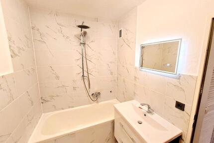 3 Zi. Wohnung in Zentrum mit Doppelgarage und Einbauküche - Bayreuth City