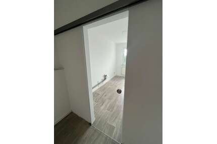 Wohnung zum Mieten in Glauchau 410,00 € 66.82 m²
