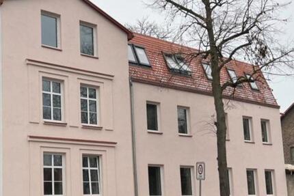 Gemütliche 3-Zimmer-Wohnung mit sonniger Terrasse . - Königs Wusterhausen