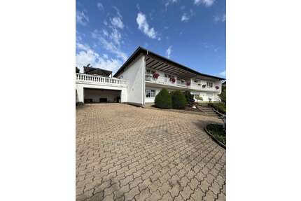 Haus zum Kaufen in Überherrn -Felsberg 700.000,00 € 315 m²