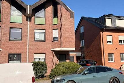 Familienfreundliches 5-Zimmer-Haus mit Balkon und Terrasse in Jüchen-Hochneukirch