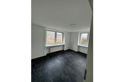 Mietwohnung Siegen-Mudersbach - 920,00&nbsp;EUR Kaltmiete, ca.&nbsp; 88,00&nbsp;m&sup2; in Mudersbach (PLZ: 57555)