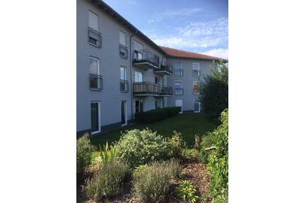 Senioren- und behindertengerechte 2 Zimmer-Wohnung mit Terrasse, Keller und Aufzug im Objekt (2027-5001-1) - Staufenberg