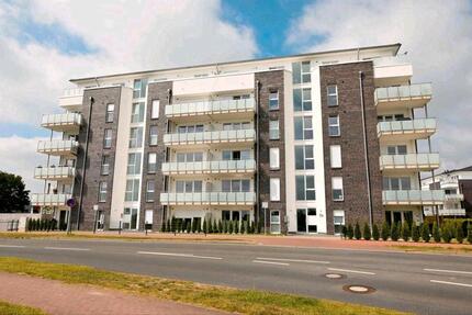 ANFRAGESTOPP! Moderne 2,5-Zi-Wohnung mit Balkon & EBK, Stellplatz - Kaltenkirchen