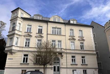 Freiwerdende 2,5 Zi. Maisonette-Wg. mit Galerie in der Altstadt von Regensburg