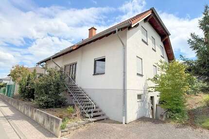 Haus zum Kaufen in Kleinkarlbach 499.000,00 € 219 m²